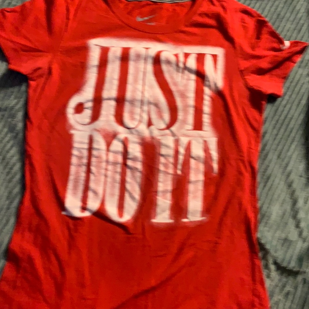 Ladies slim fit Nike tee